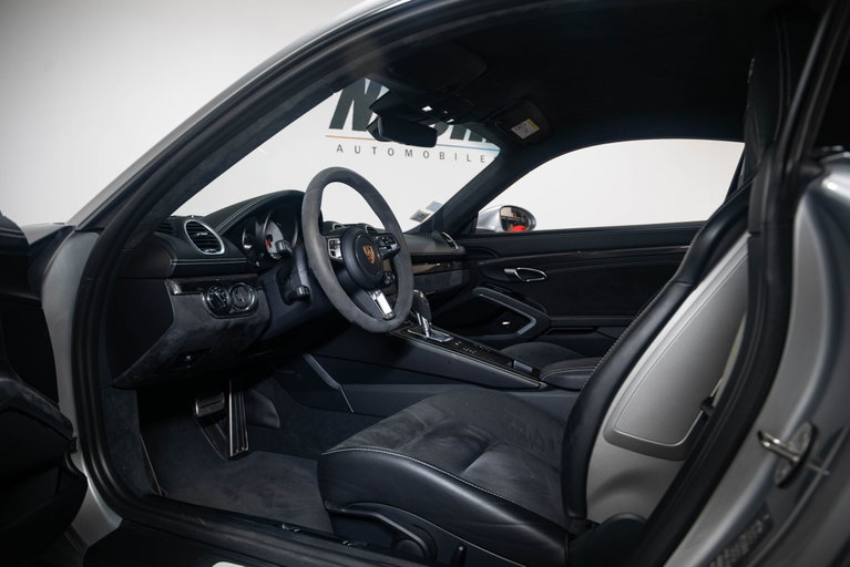 Porsche 718 Cayman GTS