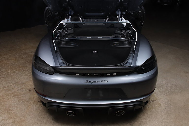 Porsche 718 Spyder RS