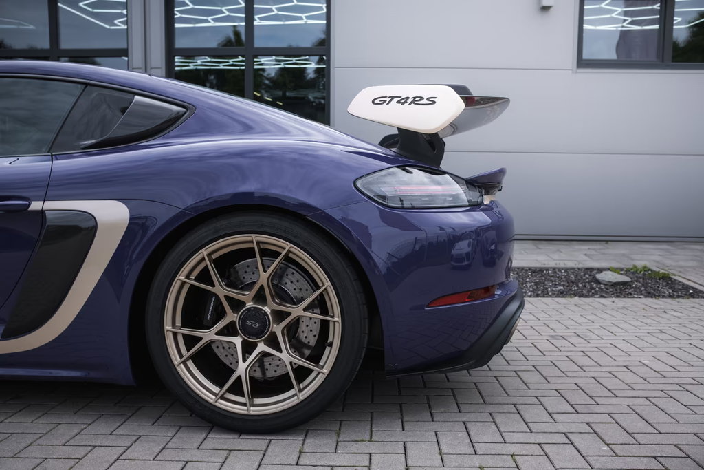 Porsche 718 Cayman GT4 RS