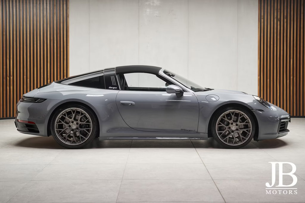 Porsche 992 Targa 4