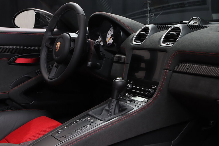 Porsche 718 Spyder RS