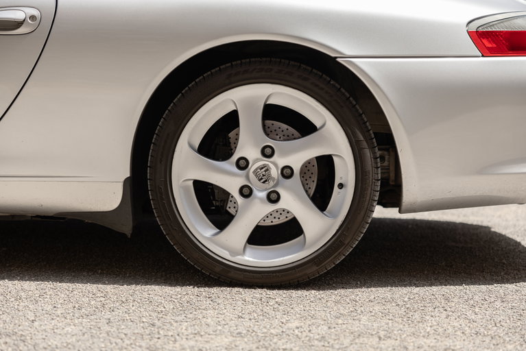 Porsche 996.2 Carrera