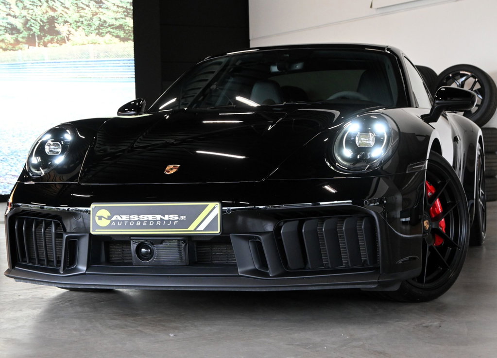 Porsche 992.2 Carrera GTS