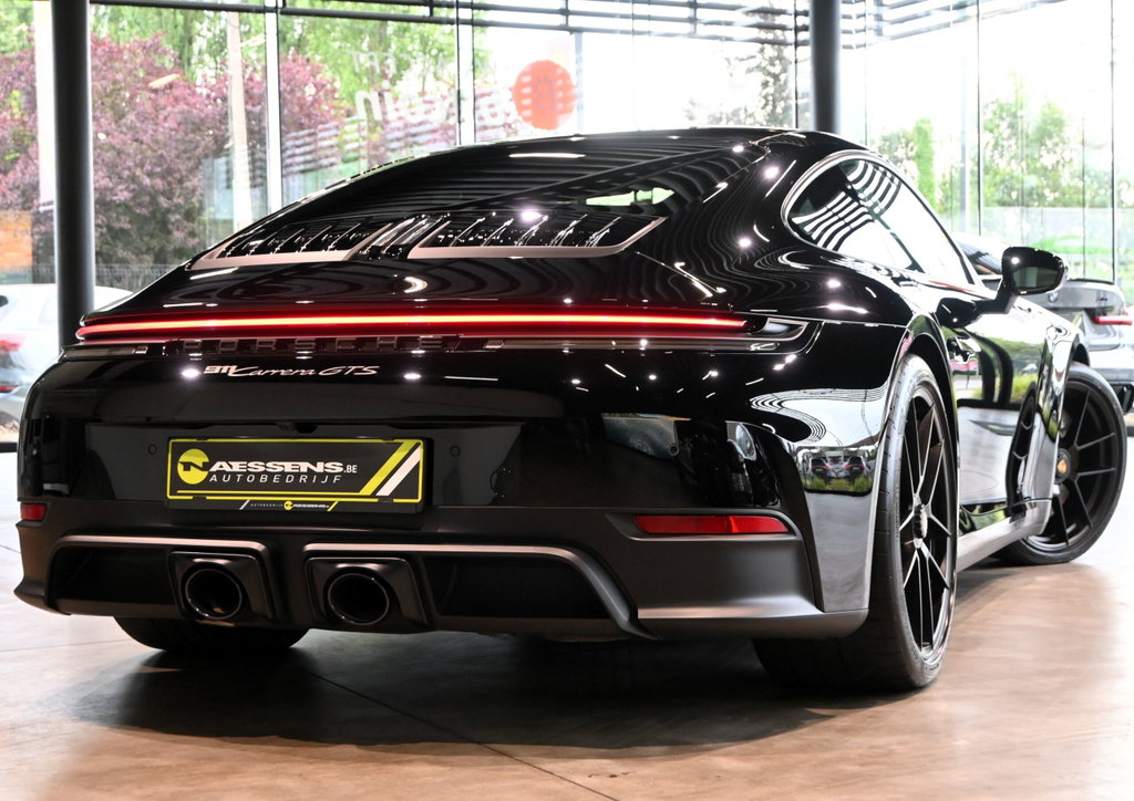 Porsche 992.2 Carrera GTS