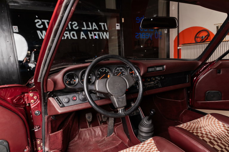 Porsche 911 SC