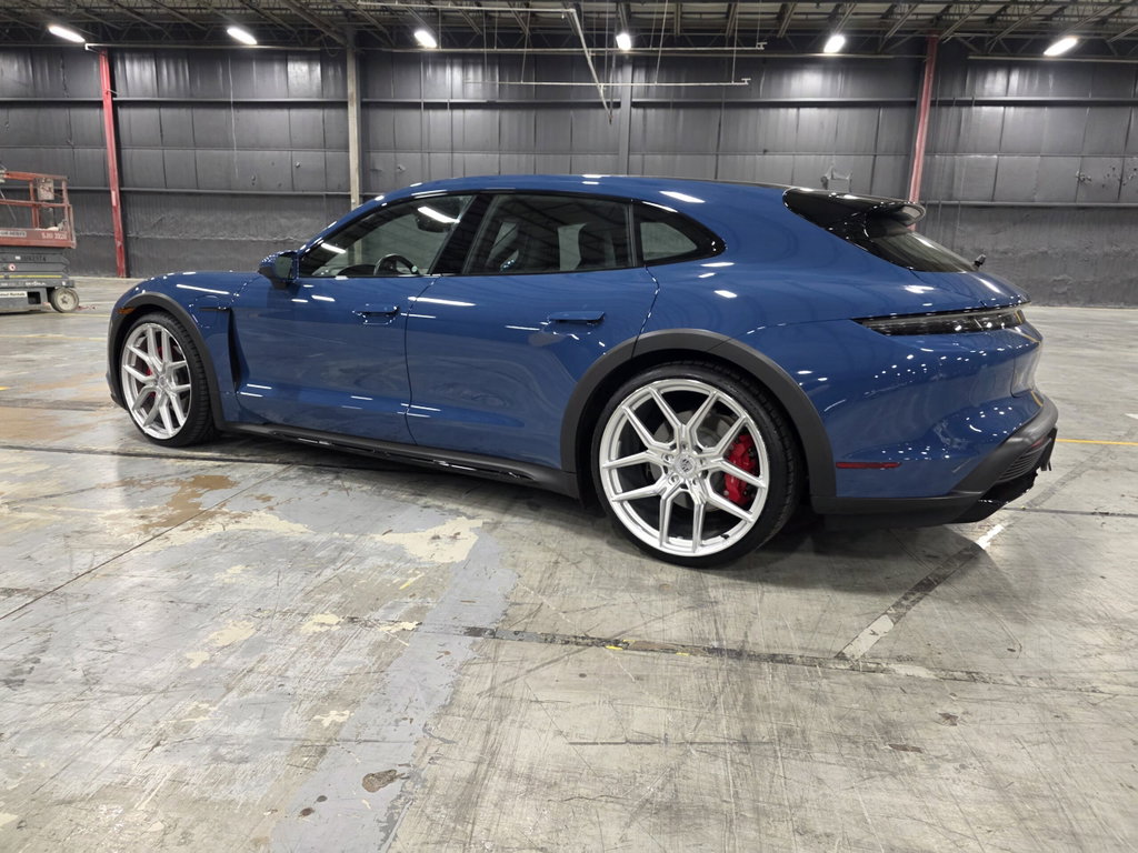 Porsche Taycan 4S Cross Turismo