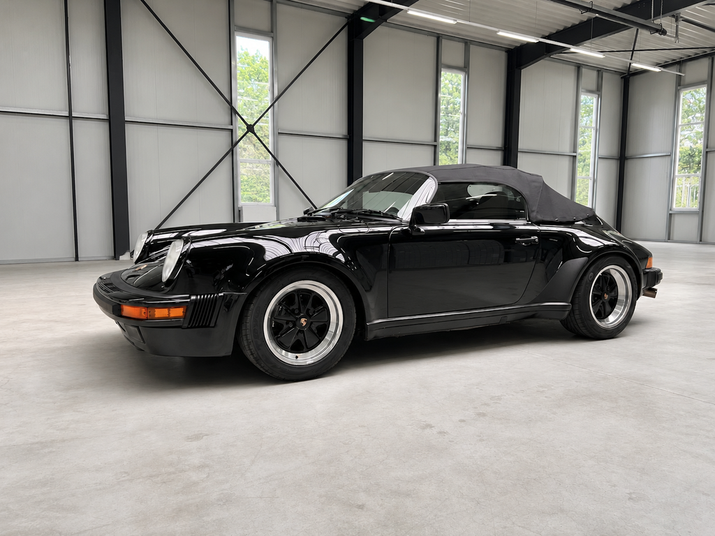 Porsche 911 Carrera 3.2 Speedster (US)