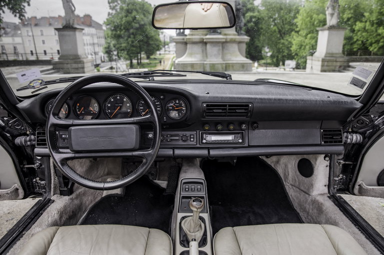 Porsche 964 Carrera 2