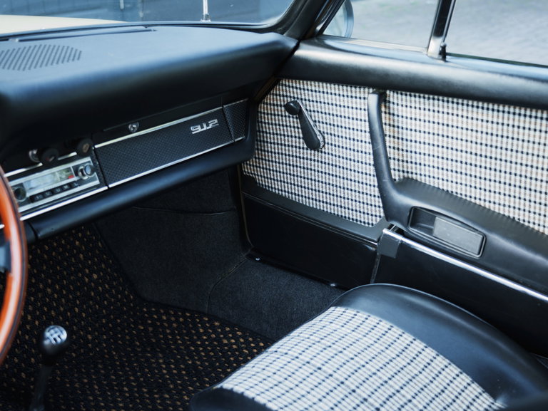 Porsche 912
