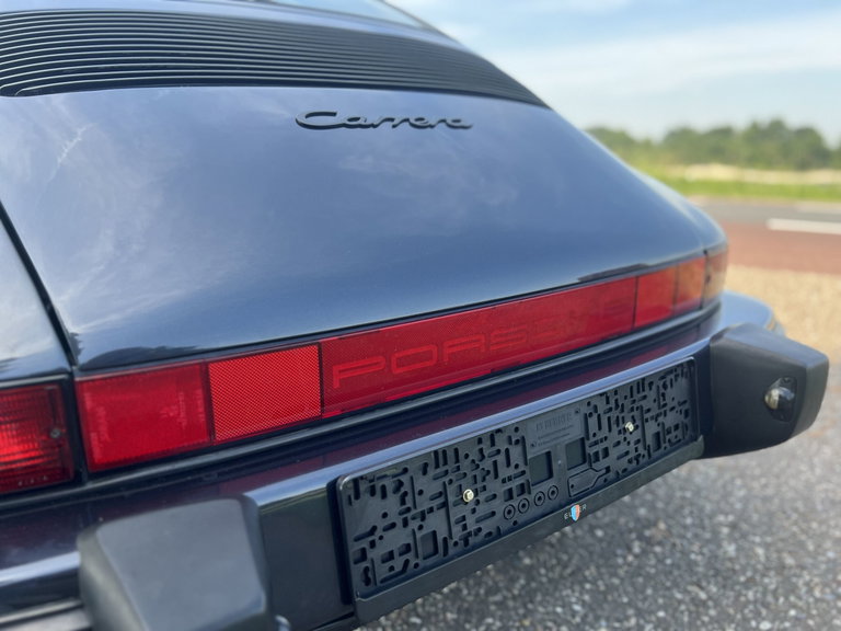 Porsche 911 Carrera 3.2 (US)