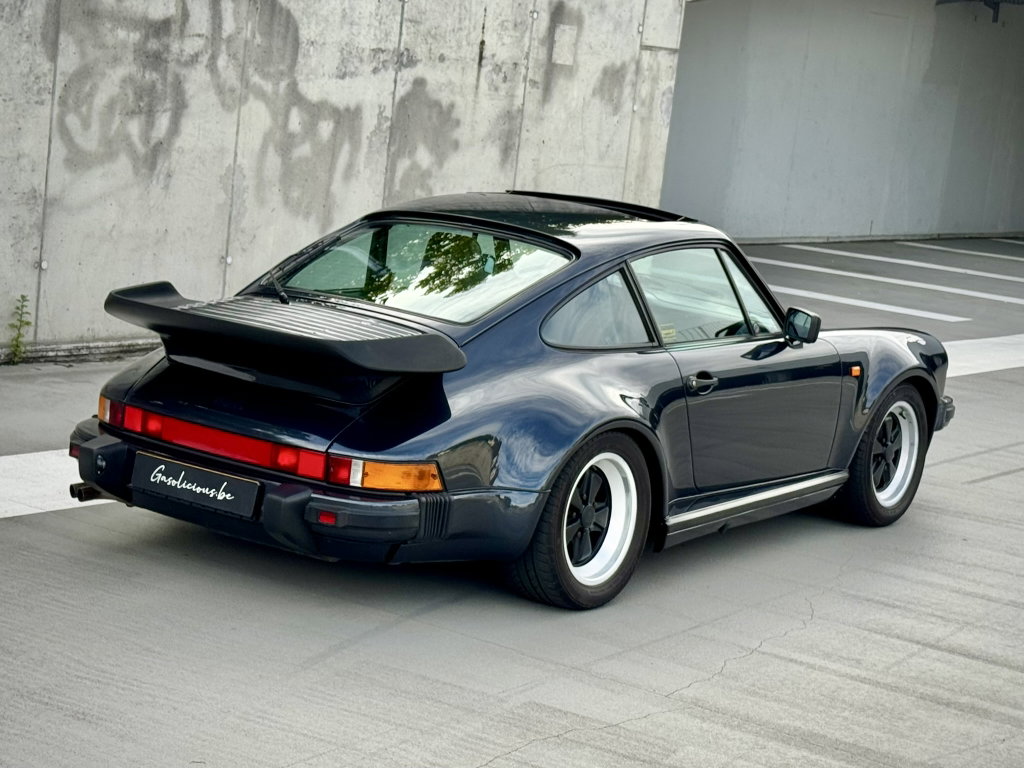 Porsche 911 Turbo 3.3