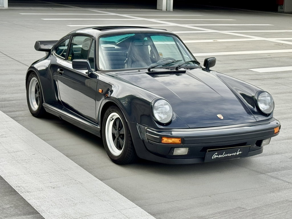 Porsche 911 Turbo 3.3