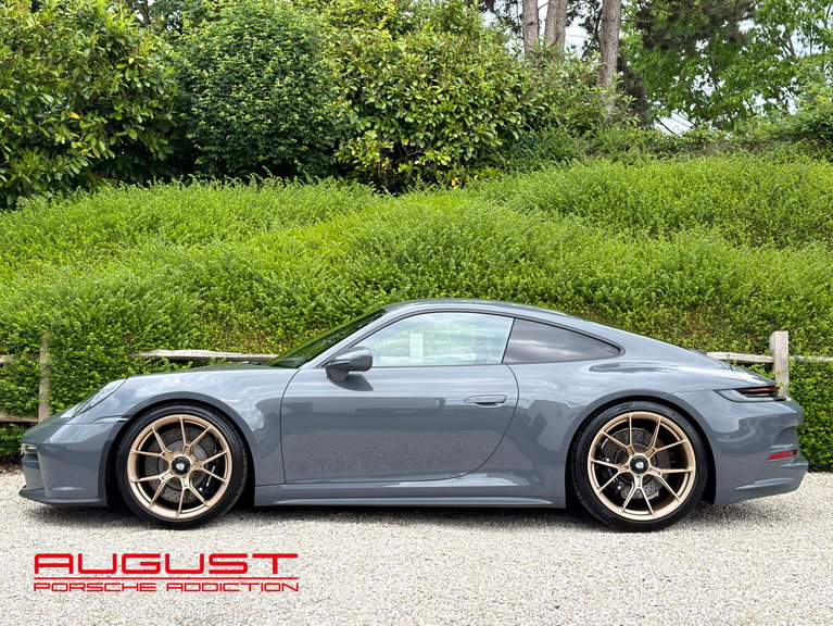 Porsche 992 GT3 Touring