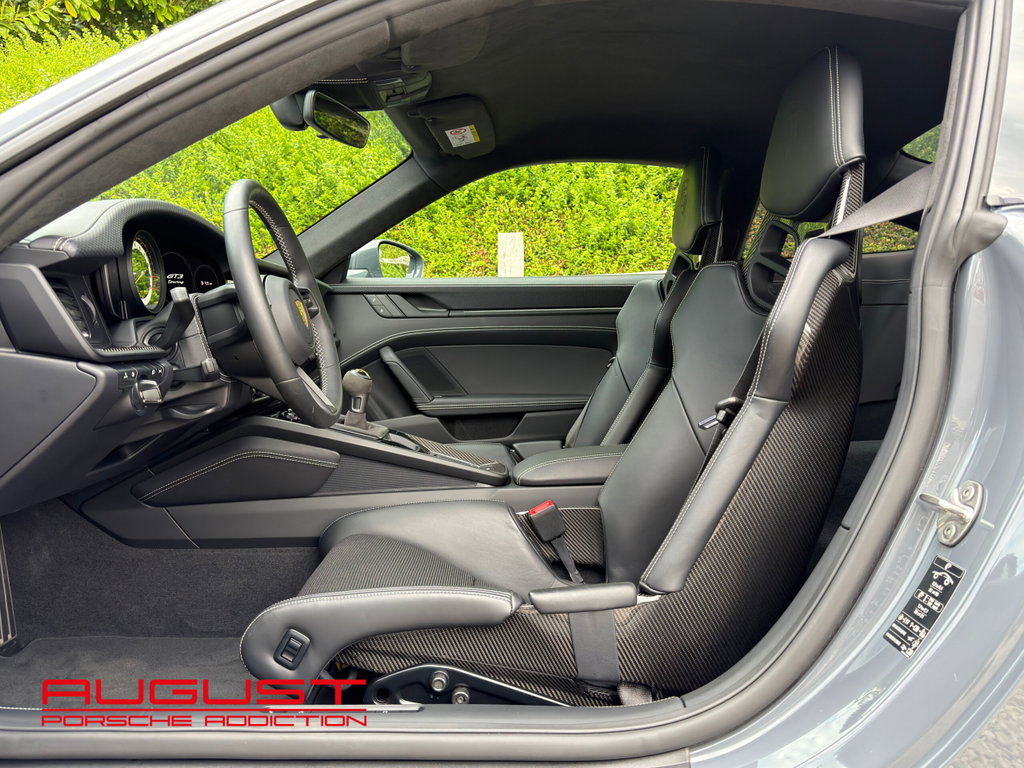 Porsche 992 GT3 Touring