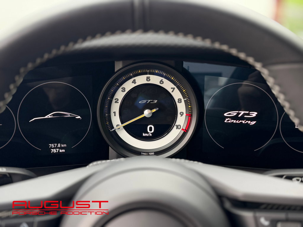 Porsche 992 GT3 Touring