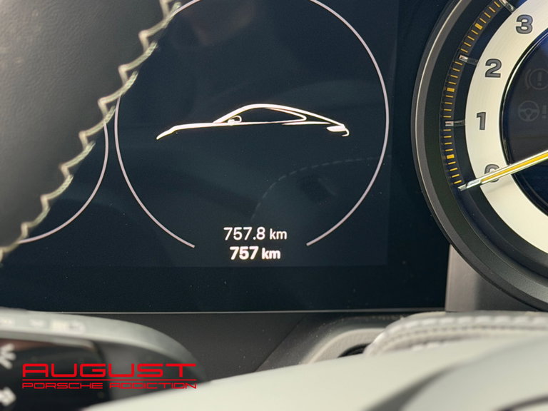 Porsche 992 GT3 Touring
