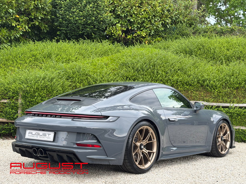 Porsche 992 GT3 Touring