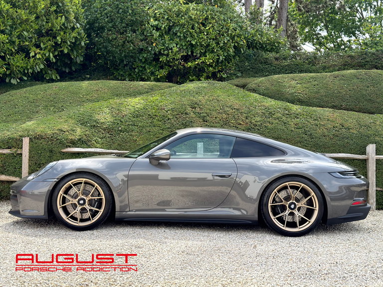 Porsche 992 GT3 Touring