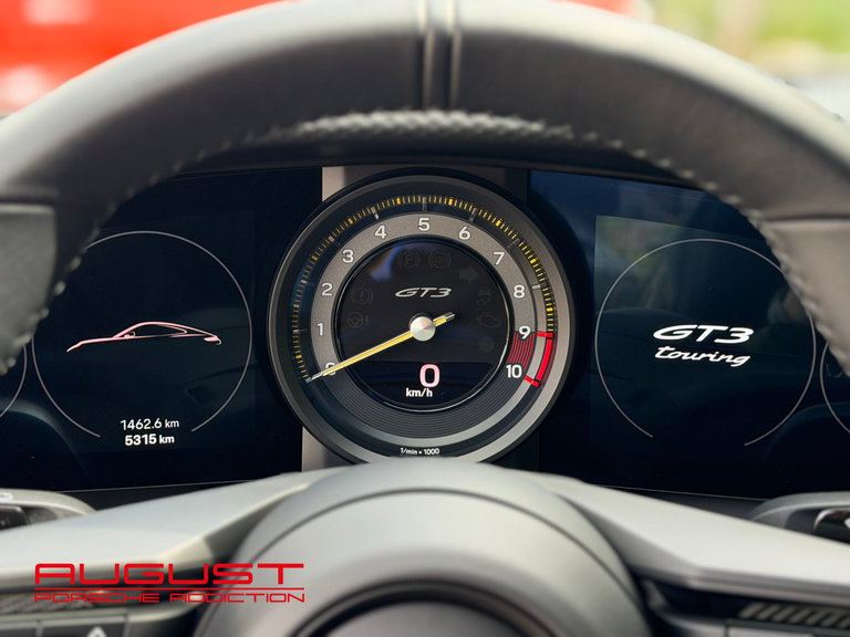 Porsche 992 GT3 Touring