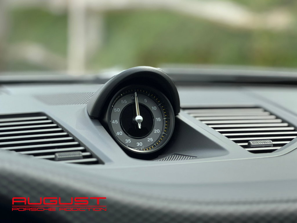 Porsche 992 GT3 Touring