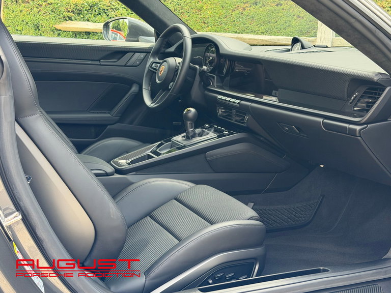 Porsche 992 GT3 Touring