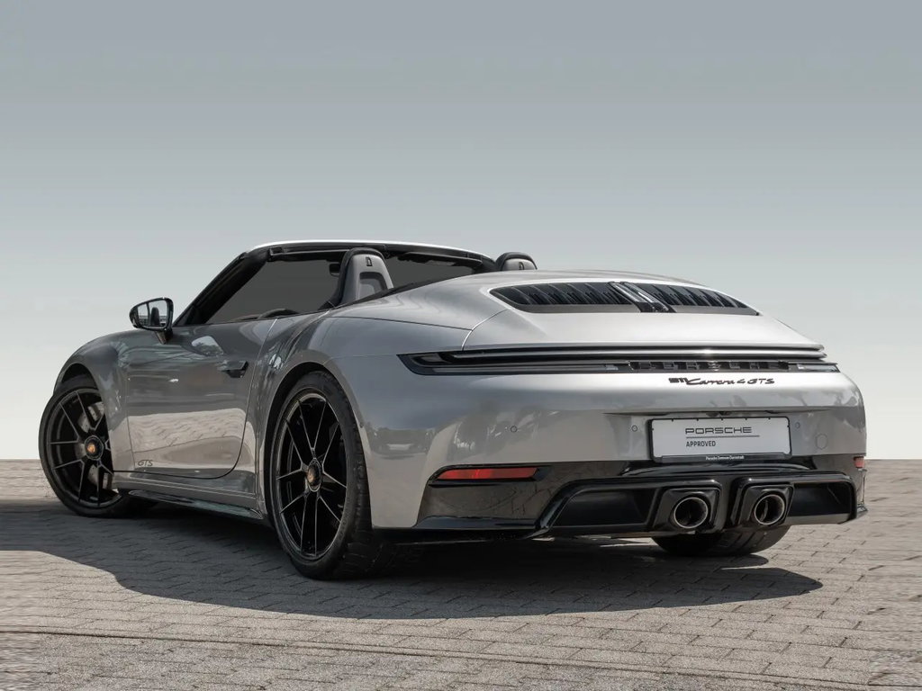 Porsche 992.2 Carrera 4 GTS