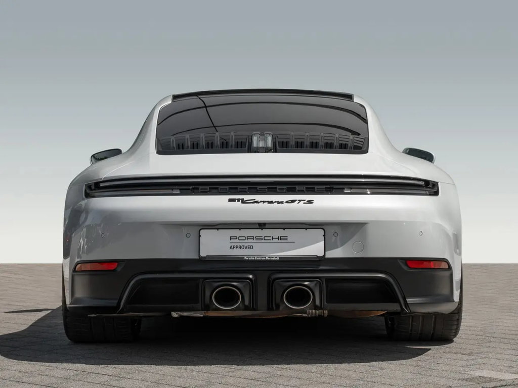 Porsche 992.2 Carrera GTS