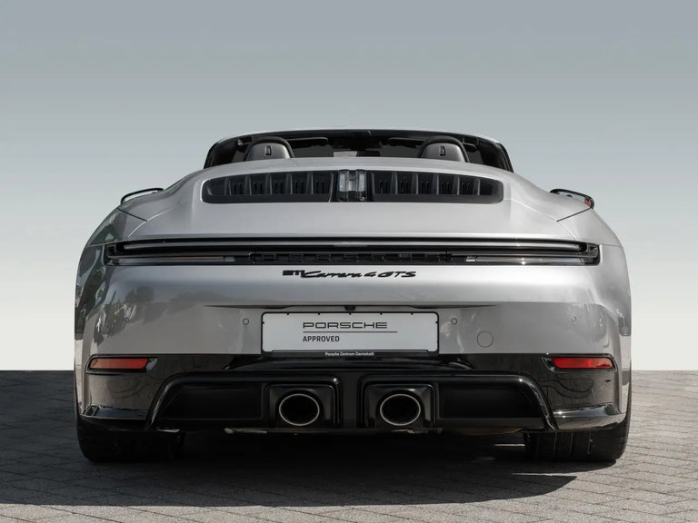 Porsche 992.2 Carrera 4 GTS