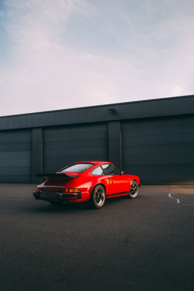 Porsche 911 Carrera 3.2