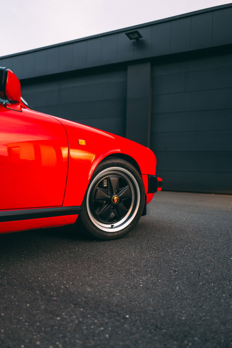Porsche 911 Carrera 3.2