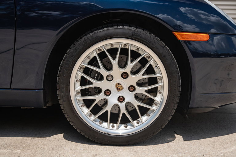 Porsche 996 Carrera