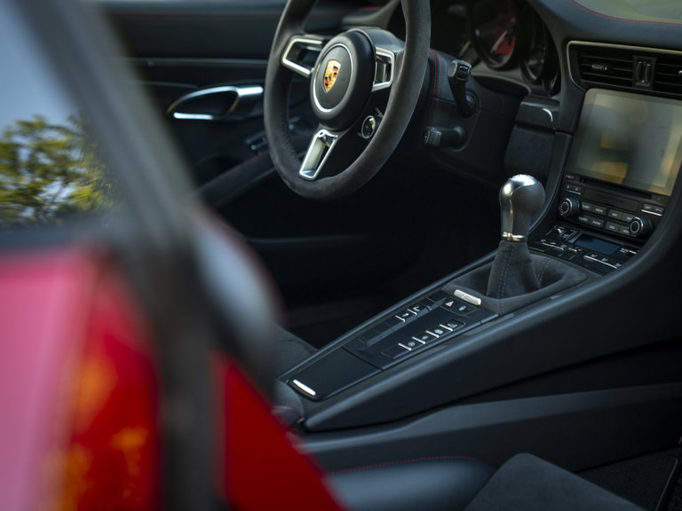 Porsche 991.2 Carrera GTS