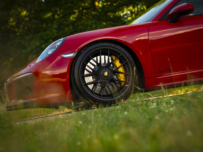 Porsche 991.2 Carrera GTS