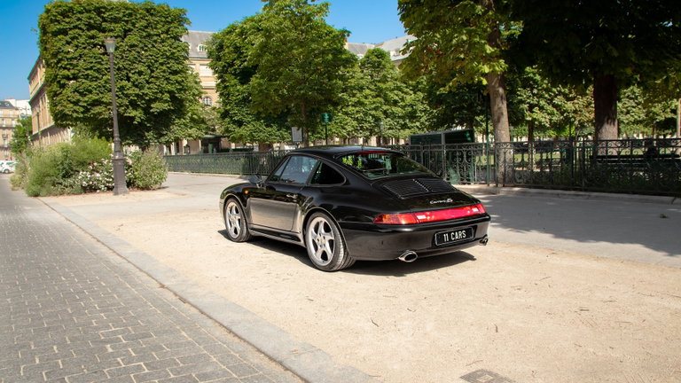 Porsche 993 Carrera 4S