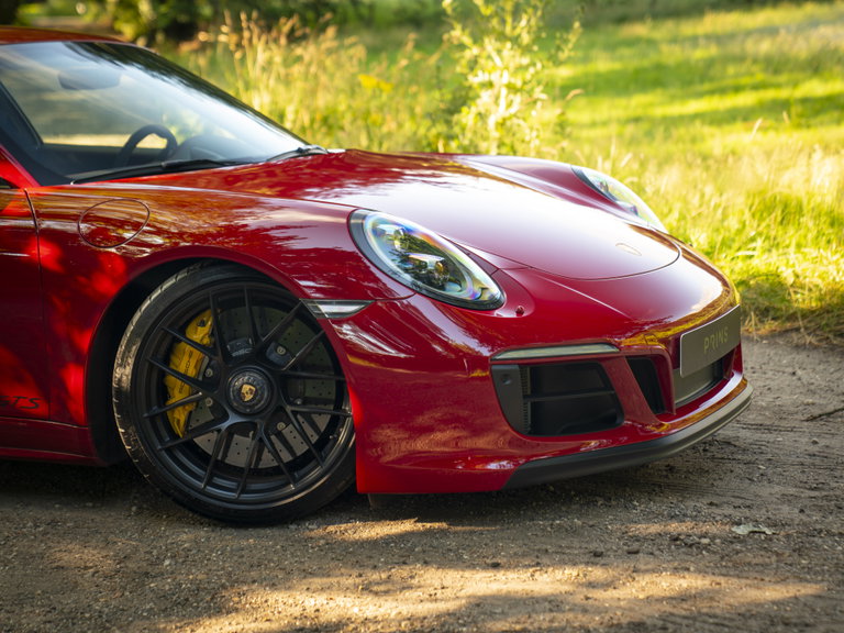 Porsche 991.2 Carrera GTS