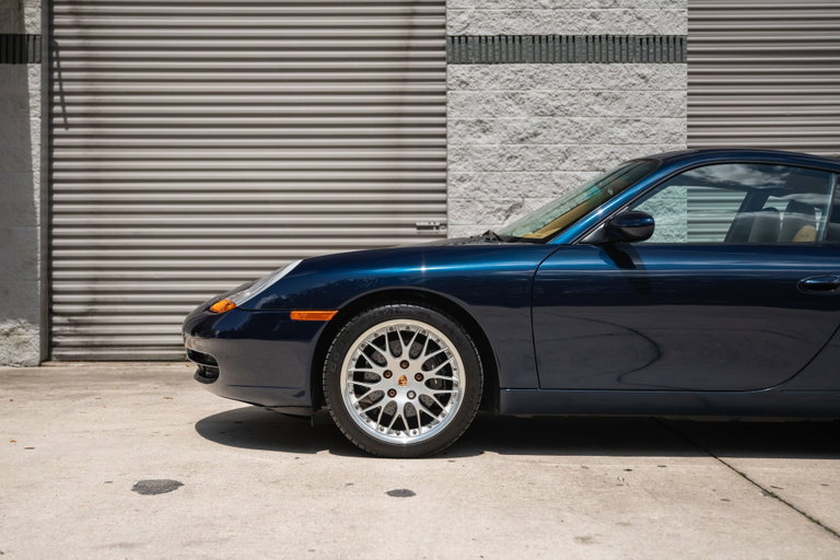 Porsche 996 Carrera