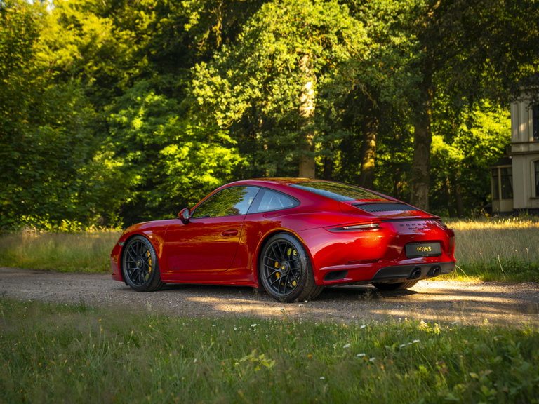 Porsche 991.2 Carrera GTS