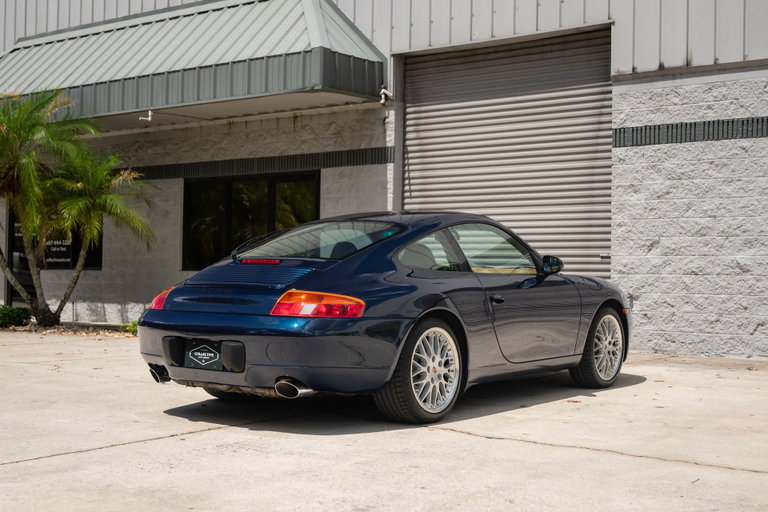 Porsche 996 Carrera