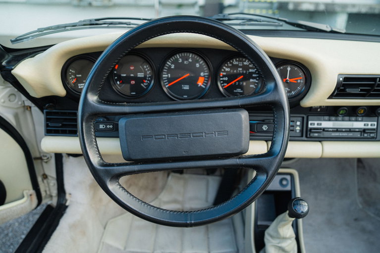 Porsche 911 Carrera 3.2 Speedster