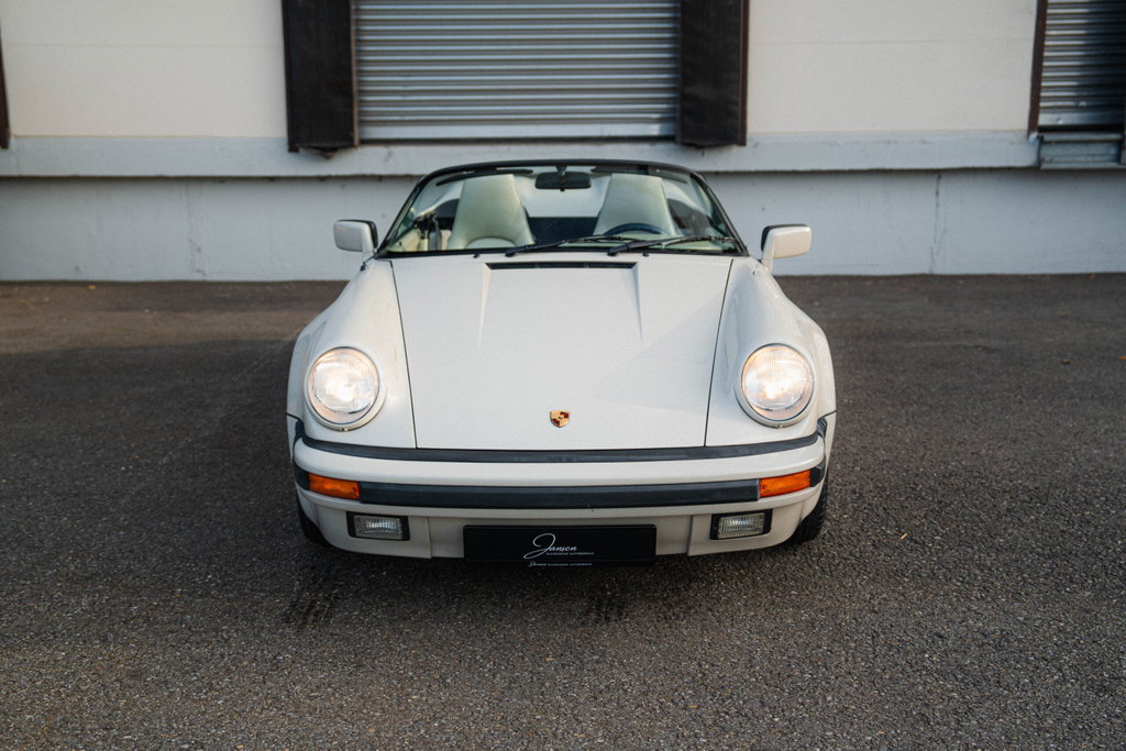 Porsche 911 Carrera 3.2 Speedster