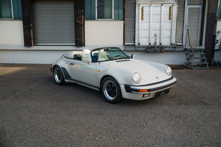 Porsche 911 Carrera 3.2 Speedster