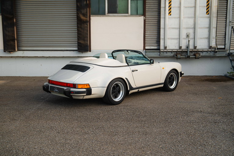 Porsche 911 Carrera 3.2 Speedster