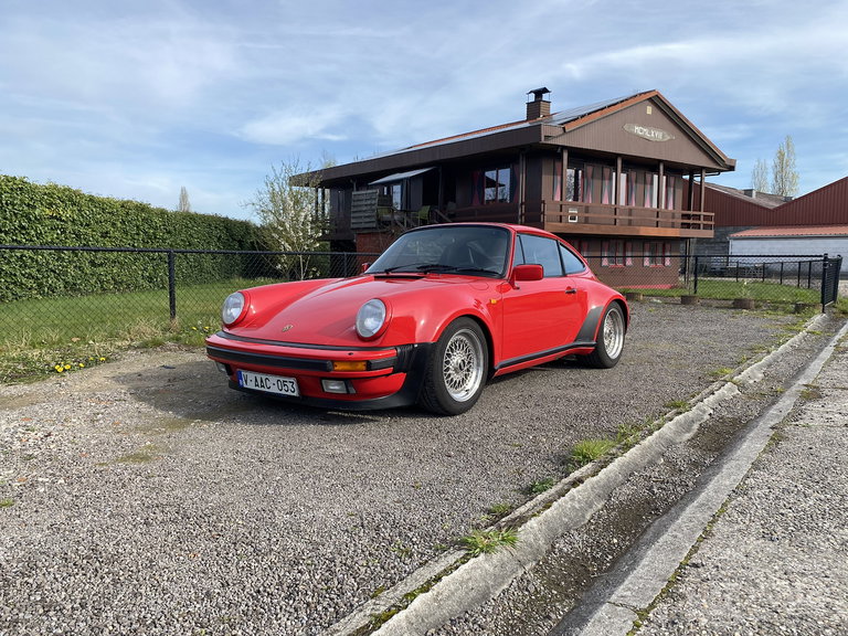 Porsche 911 Carrera 3.2