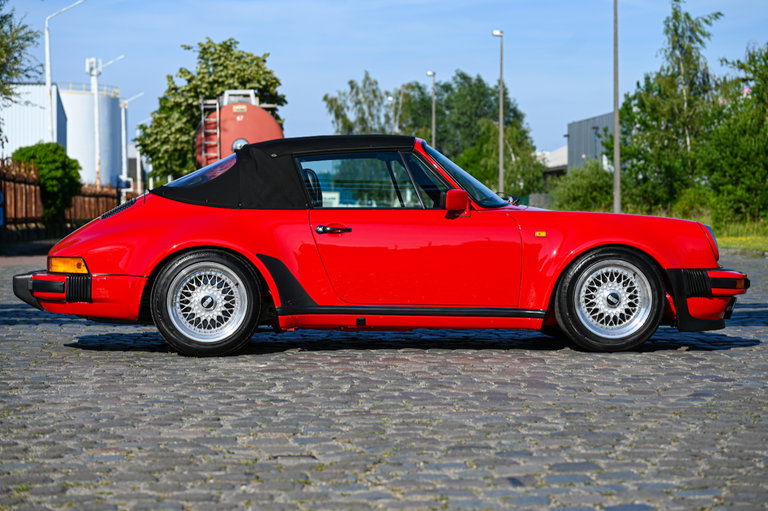 Porsche 911 Carrera 3.2