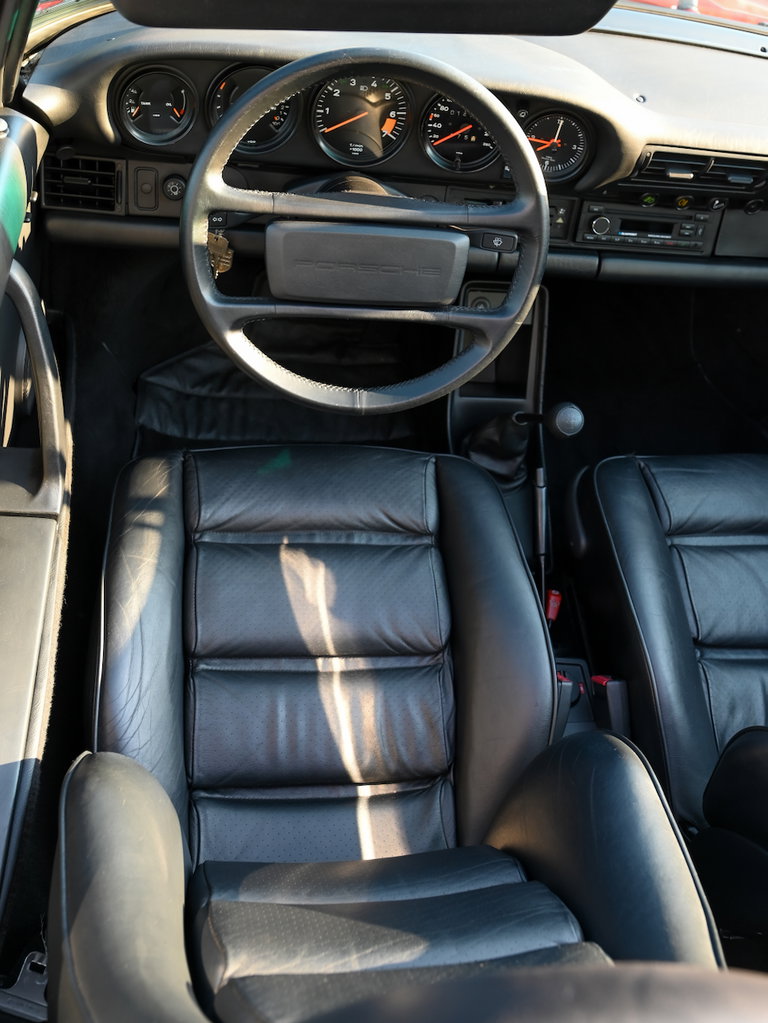 Porsche 911 Carrera 3.2