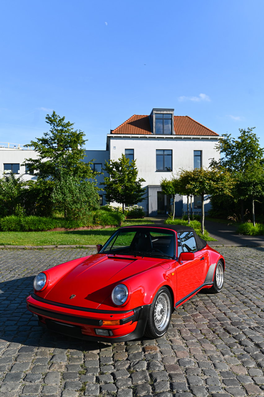 Porsche 911 Carrera 3.2