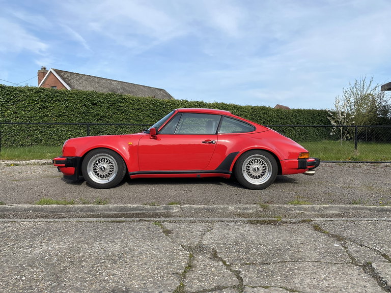 Porsche 911 Carrera 3.2