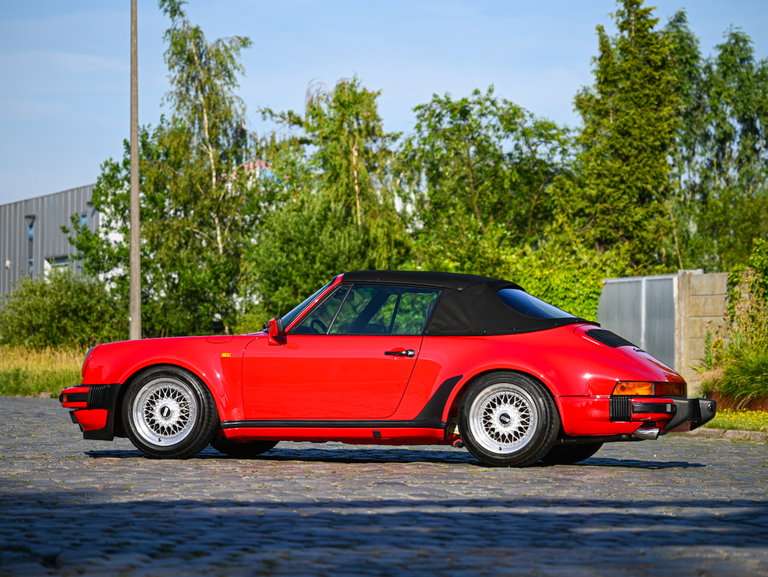 Porsche 911 Carrera 3.2