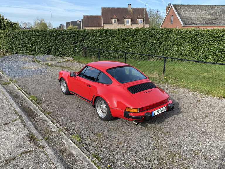 Porsche 911 Carrera 3.2