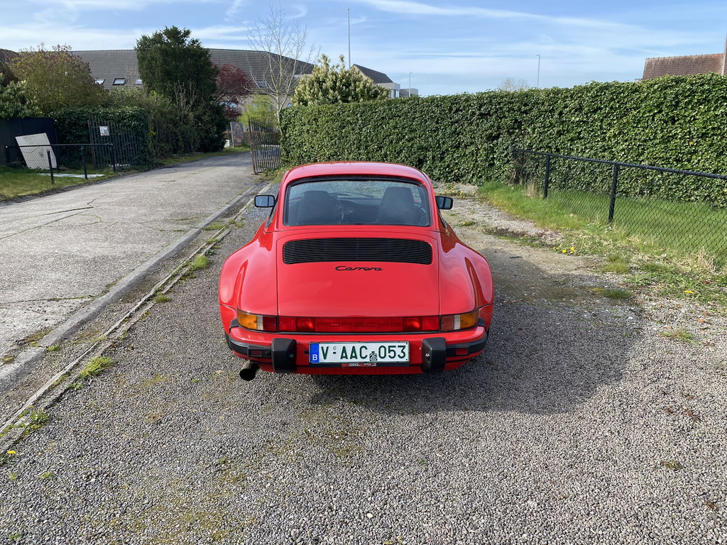 Porsche 911 Carrera 3.2